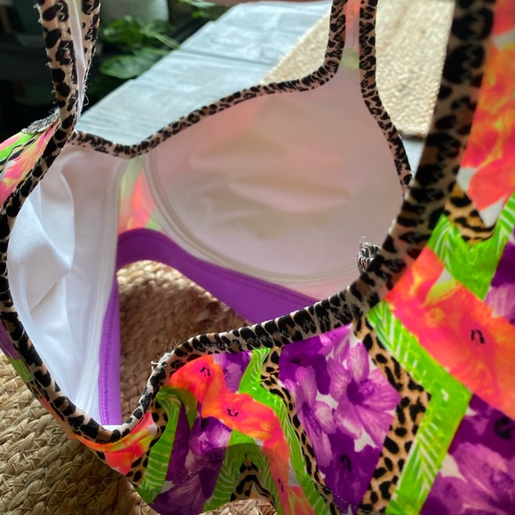 👙 Tropical Victoria’s Secret Pink Yoga Push-up - Picture 4 of 5